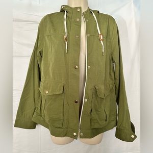 Forever 21 - Nice Women’s Olive Green Button/Zipper Down Jacket Size S